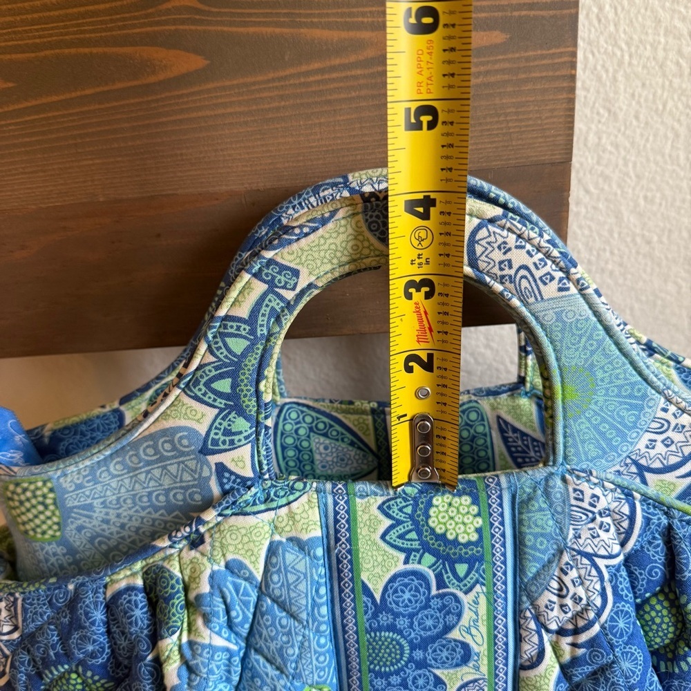 VERA BRADLEY Doodle Daisy Tote - Picture 10 of 11